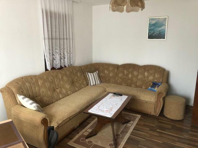 Apartman Nina Licko Petrovo Selo 외부 사진
