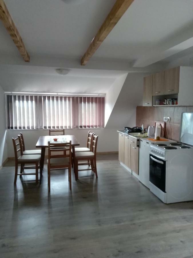 Apartman Nina Licko Petrovo Selo 외부 사진